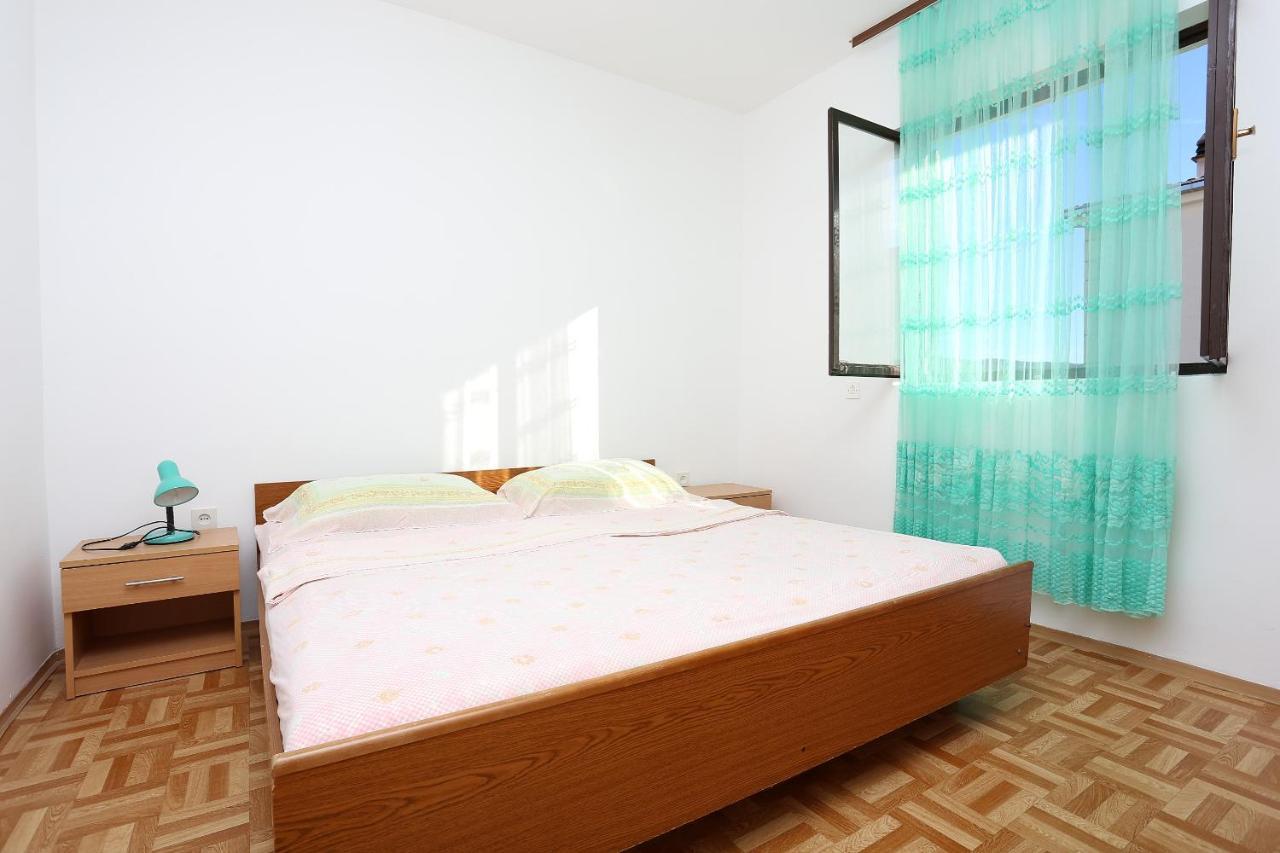 Apartments By The Sea Rogoznica - 10338 Exterior photo